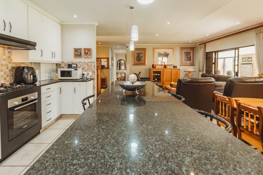 3 Bedroom Property for Sale in Heather Park Western Cape